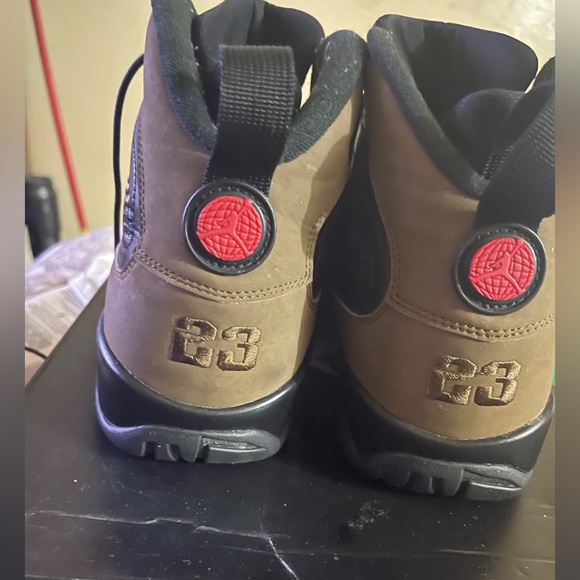 Mens Jordan Olive 9s RETRO - Picture 3 of 5